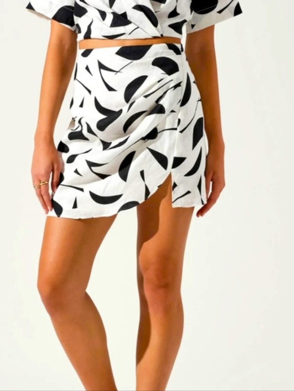 Astr The Label Size Small Black & White Abstract A-Line Skirt